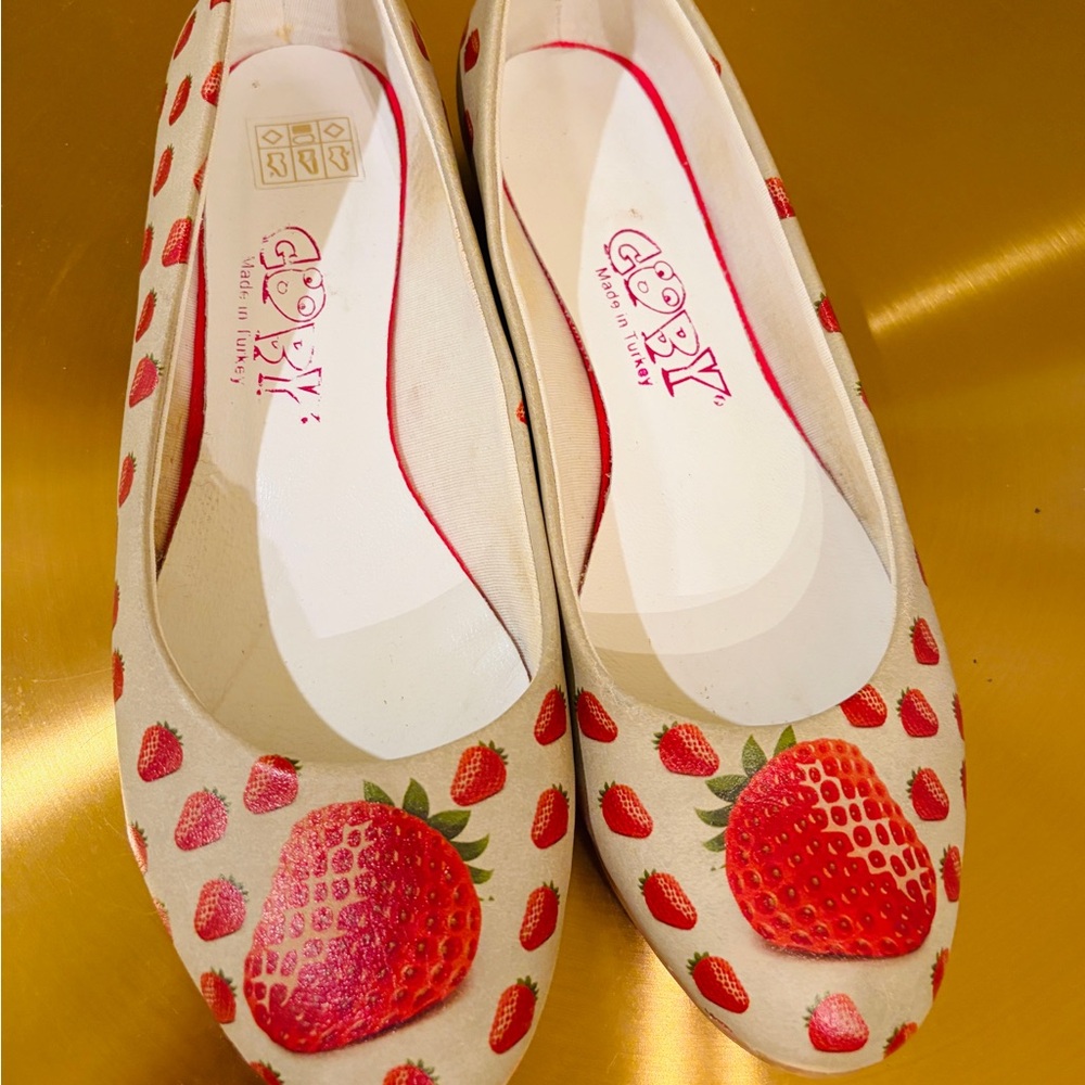 Goby Strawberry Print Flats - Beige and Red Fits 6.5